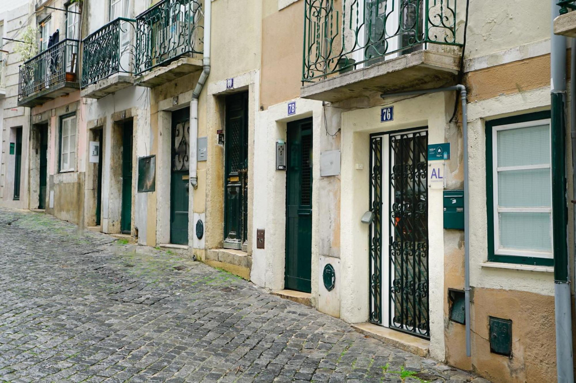 Cosmopolitan Chiado Apartment By Lovelystay リスボン エクステリア 写真