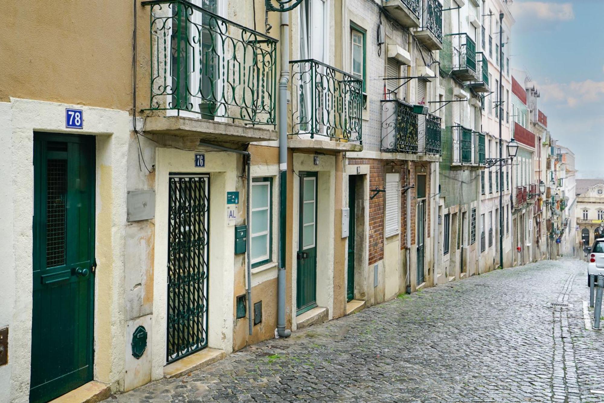 Cosmopolitan Chiado Apartment By Lovelystay リスボン エクステリア 写真